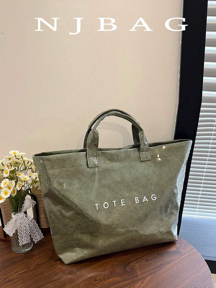 Túi mua sắm bằng nhựa PVC chống thấm nước trong suốt thời trang dung tích lớn, túi tote phong cách trung tính Hàn Quốc, túi tote phong cách hipster đường phố giản dị thời trang INS, túi đeo chéo Nhật Bản, phù hợp cho học sinh trung học và đại học đi học, túi tập gym/yoga/du lịch hoặc túi cho mẹ, túi xách giấy nhiều lớp chất lượng cao cấp in chữ tối giản lấy cảm hứng từ người nổi tiếng kết cấu nhăn