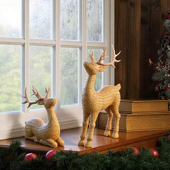 现代轻奢复古灰砂岩色编织鹿纹高端酒柜摆件，适用于客厅电视柜、门厅等家居软装，样板间装饰