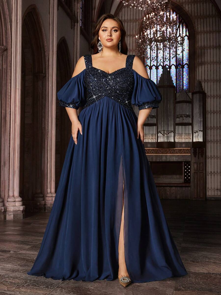 فستان سهرة ماكسي رسمي للمرأة ذات الحجم الكبير من الشيفون المنحني، مزين بترتر، أشرطة، لون أحادي، كتف بارد، أكمام قصيرة، شق طويل، مناسب للزفاف وحفلات الربيع - أزرق بحري - مشاهدة 1