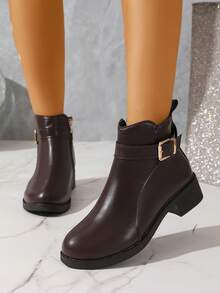 Damskie botki w dużych rozmiarach na jesień/zimę, ze skóry teksturowanej, z metalową klamrą, minimalistyczny design dla eleganckiego wyglądu, zamek błyskawiczny z boku dla łatwego zakładania/zdejmowania, wygodny gruby obcas, ciepła podszewka, klasyczne, ponadczasowe kolory, uniwersalne, do pracy, na wyjścia, eleganckie i klasyczne botki do kostki w stylu brytyjskim