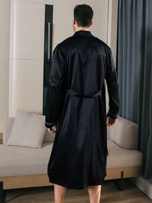 男士缎面睡袍长袖简约休闲纯色系列真丝睡衣，一年四季皆可穿着 - 黑色 - 查看 5