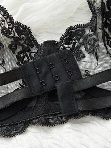 Bisouelle Style Dream 两件套女士性感内衣套装，黑色网纱花卉刺绣钢圈文胸搭配可调节内裤和透明丁字裤 - 黑色 - 查看 6