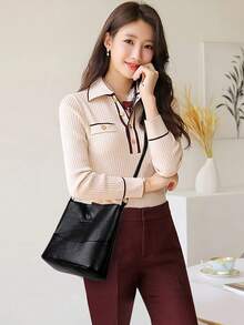 1 pieza Bolso bandolera de gran capacidad, ligero y de unicolor de piel de PU con decoración metálica, adecuado para uso diario de mujeres, versátil