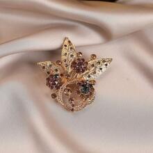 1pc Butterfly Palace Style Zinc Alloy Flower & Butterfly Brooch, Suitable For Women To Wear Casually In Spring, Summer, Autumn And Winter - Gold - View 2