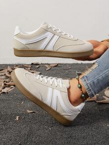 أحذية رياضية كاجوال كلاسيكية رجالية/نسائية، أحذية سكيت بيضاوية الرأس قابلة للربط متعددة الاستخدامات، أحذية تدريب كاجوال مقاس كبير للنساء 2025، أحذية طالب مسطحة، أحذية رياضية مسطحة عصرية، أحذية بيضاء للخارج، أحذية، خريفية - أبيض - مشاهدة 2