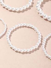 Set de 5 pulseras minimalistas con cuentas de perlas falsas, accesorio dulce y versátil para niñas - Blanco - Ver 4