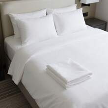 1pc 100% Polyester Duvet Cover (No Filling), Suitable For All Seasons, Modern Polyester Hotel Bedding - White - View 3