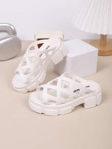 儿童时尚拖鞋，新款夏季加厚鞋底网眼镂空设计，时尚透气儿童拖鞋