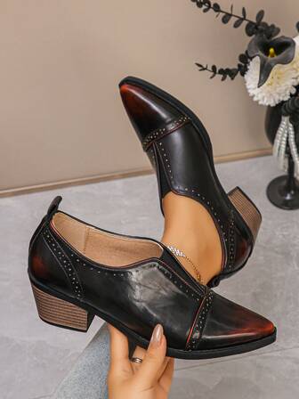 2026 最新款尖头粗跟做旧皮革商务/学院风性感高跟时尚鞋，舒适套脚女士礼服鞋