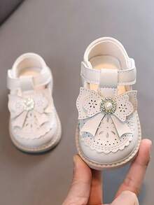 幼儿女童平底鞋、婴儿公主鞋、婴儿凉鞋、小童软底鞋