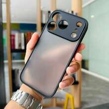 Elegante funda para iPhone 17, 16, 15, 14, 13, 12 y 11 con tacto similar al de la piel, con borde de TPU suave y parte trasera mate translúcida dura, diseño delgado y resistente a los golpes, adecuada para hombres, mujeres y niñas. - Negro - Ver 1