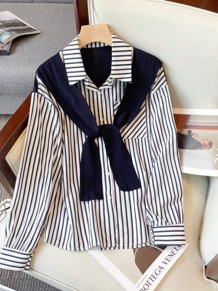 女士长袖条纹衬衫，宽松版型，可拆卸领子，四季皆宜 - 藍白色 - 查看 1