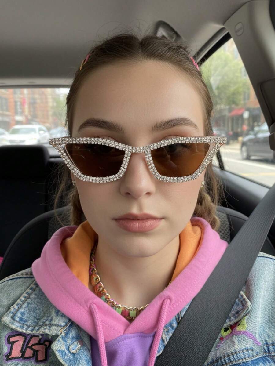 1 Stück europäischer & amerikanischer Stil Cat Eye handgefertigte Damen Modebrillen mit Strass Verzierung