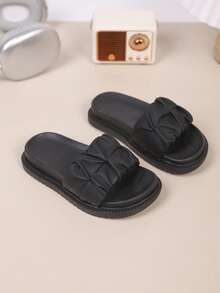 Children's Fashion Slippers, New Summer Thick Bottom Pleated Design Stylish, Comfortable Flat Slippers - Black - View 1