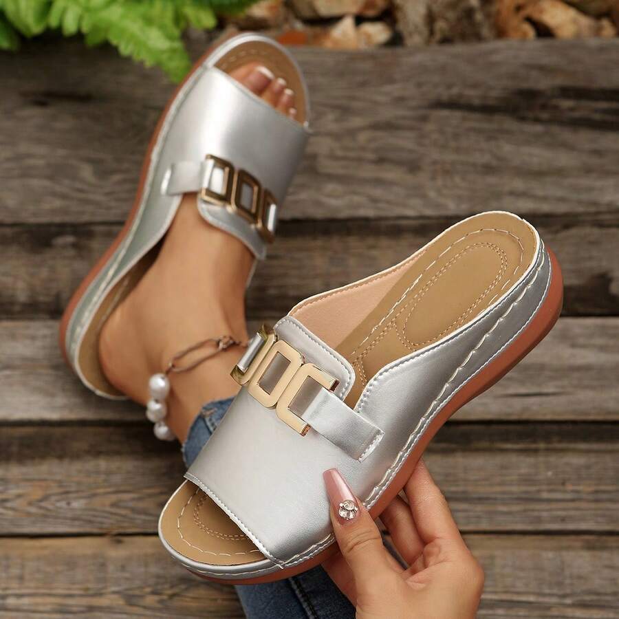 Dép xỏ ngón đế xuồng thêu hoa nhập khẩu cho nữ, dép đi biển đế dày khoét lỗ, dép xỏ ngón đế dày cỡ lớn, dép xỏ ngón mùa hè thoải mái, thanh lịch cao cấp cho nữ, dép dự tiệc cho nữ - Bạc - Xem 1