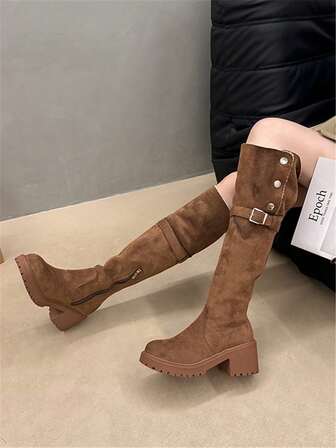 Botas altas de mujer de moda para otoño/invierno con puntera redonda, casual, mate, con remaches laterales y cremallera, opciones de color negro, marrón y caqui, antideslizantes