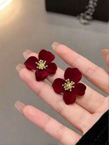 深红色花朵造型耳环，时尚耳钉，休闲百搭，适合情人节、母亲节等场合，也是一份贴心的礼物。 - 酒紅色 - 查看 3