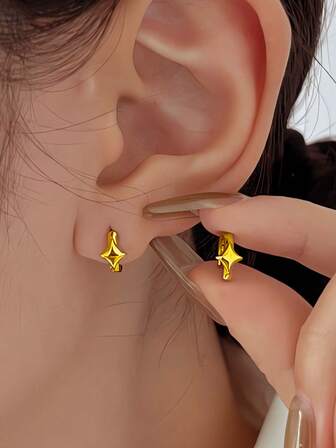 Un par de pendientes de aro elegantes y geométricos con diseño de estrella, de plata esterlina 925 brillante, para uso diario, regalos de y fiestas de cumpleaños para mujeres