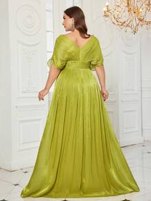Đầm maxi dáng ôm cổ chữ V tay ngắn màu trơn chất liệu rayon dành cho nữ của UNITHORSE, thích hợp cho đám cưới, tiệc mùa xuân. - Màu xanh Ô liu - Xem 2