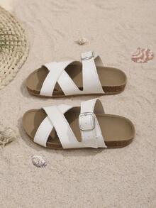 A Pair Of Children's Cross-Buckle Boken Flip-Flops - Black And White Classic Design, Simple, Fashionable, Casual And Comfortable. It's An Excellent Choice For Campus Life, Daily Wear, Beach Play And Park Walk, And Can Be Easily Matched With Various Outfits - White - View 7