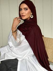 1 件女士简约经典纯色优雅休闲边缘围巾，优质针织面料粘胶针织头巾围巾，长款头巾式头巾，适合日常生活、外出和聚会 - 酒紅色 - 查看 3