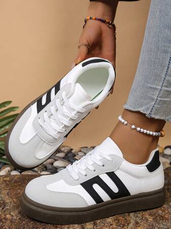 2025 Höst Nya Casual Tjock Sula Platform Sneakers, Mångsidiga Snörskor med Kilklack, Damskor med Ökningshöjd, Atletiska Vita Skor