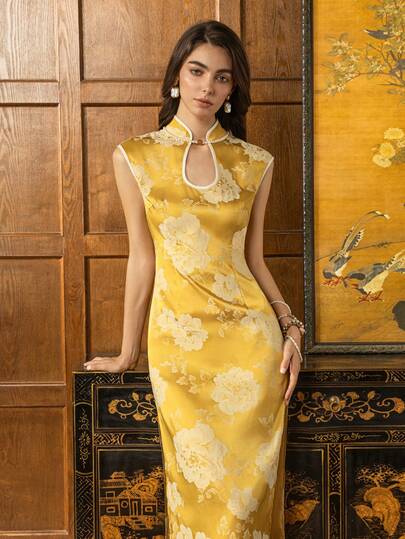 Faeriesty This Exquisite New Chinese-Style Women's Cheongsam Dress Features An Elegant Mandarin Collar, Distinctive Short Sleeves, A Signature Side Slit, And Sparkling Pearl Decorations, Making It The Perfect Choice For Wedding Receptions, Grand Galas, Formal Dinners, Parties, Awards Ceremonies, And High Society Events. It Also Makes A Suitable Outfit For New Year And Valentine's Day Parties. Summer