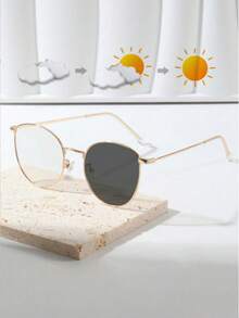 1件新款金属工艺脚部装饰品，室内电脑阅读，户外光感变色猫眼时尚男女通用眼镜