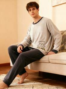 简约男士睡衣套装，保暖法兰绒睡衣，长袖宽松上衣搭配宽松长裤，秋冬款