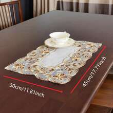 1件优雅乡村风涤纶桌旗，饰有精致的3D立体花卉蕾丝刺绣和精致滚边 - 米色涤纶长方形桌旗，适用于家居装饰、厨房、餐厅、室内/室外庆典、野餐、派对和婚礼，户外桌布，精致刺绣，装饰面料，贴合式桌布 - 亞麻色 - 查看 8
