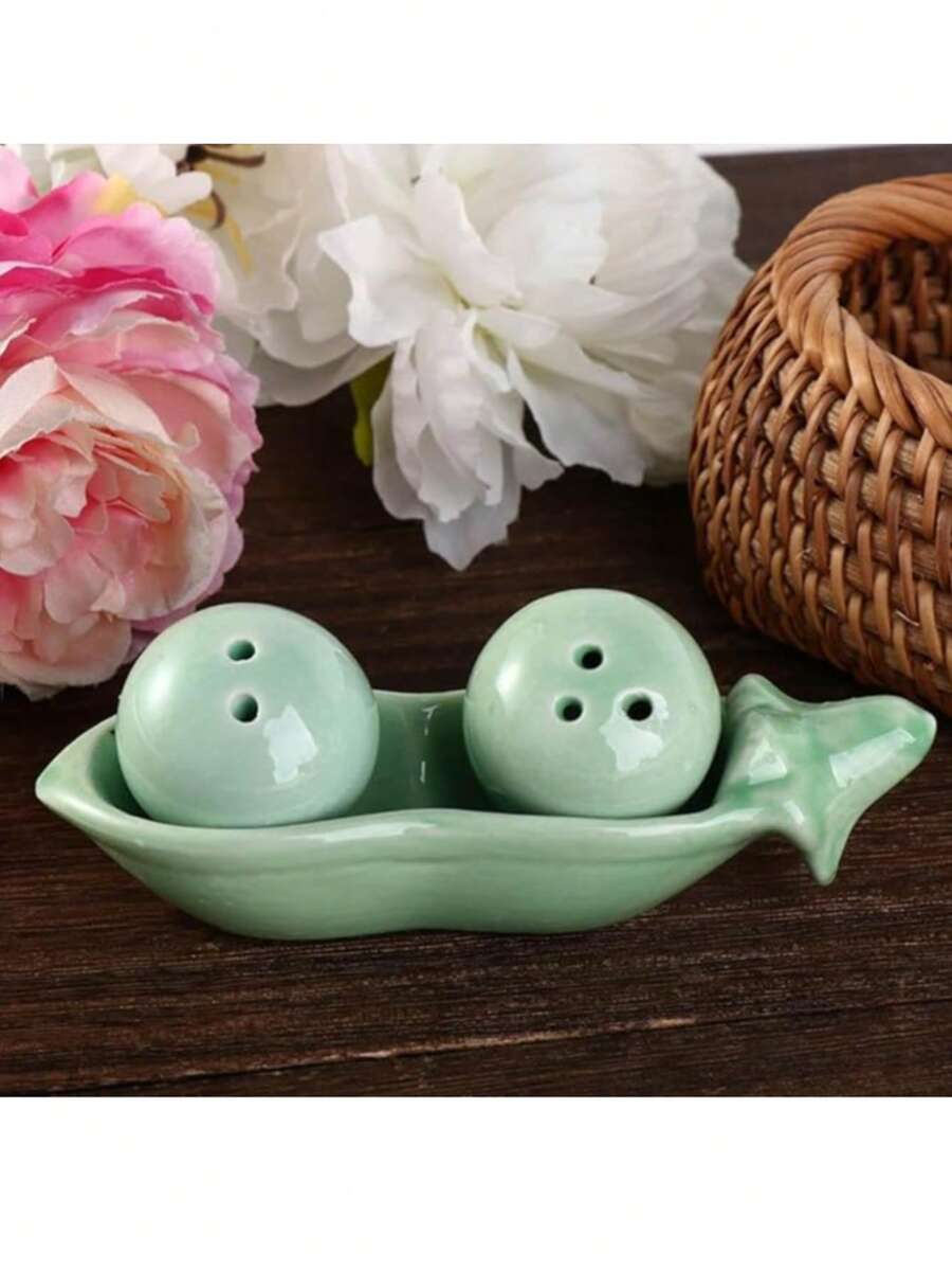 2pcs Pea Shaped Ceramic Salt & Pepper Shaker Set, 12cm Cute Glaze Painted Condiment Jar, Gift Box For Wedding, Housewarming, Birthday, Home Decor - Green - View 1