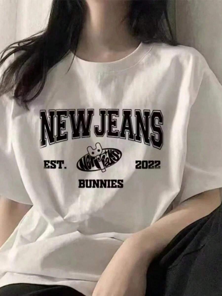 Kpop Band New-Jeans T-Shirts EST Bunnies Printing Tee-Shirt Graphic Tees Cotton Short Sleeve Women Men Tshirts Streetwear.Jpg Women's Solid-Colored Boat-Neck Short-Sleeve One-Piece Shirt Paired With Printed Shirts, Ladies' Tops, And Printed Short-Sleeve Shirts. Ladies' Top. Vintage Graphic Casual Short Cotton Shirt Featuring Vintage Art Printing, Humorous Streetwear, And A Large Comfortable Summer Top.Ladies' Undershirt - 白色3 - 查看 1