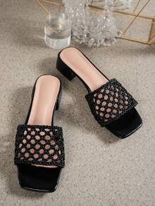 Sandali con tacco alto aperti e traforati, neri, traspiranti. Sandali con tacco chunky minimalisti e versatili per donna, adatti per outfit primaverili ed estivi - nero - Visualizzare 5