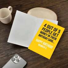 بطاقة تهنئة بعيد الميلاد ذات موضوع مالي مع مظروف - تصميم "عيد ميلاد رقم 5" مع نص جريء ورسالة مضحكة، مناسبة للأصدقاء وعشاق الفكاهة، مثالية لاحتفالات عيد الميلاد، بطاقة عيد ميلاد ساخرة|بطاقة تهنئة ورقية|بطاقة احتفال، ديكور مضحك