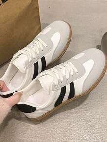 أحذية رياضية كاجوال للنساء، أحذية رياضية للطالبات بطراز ألماني قديم موديل 2025 - أبيض - مشاهدة 3