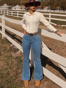 Women's Embroidered & Rhinestone Decorated Elegant Bootcut Jeans