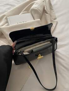 女士时尚漆皮亮面小号腋下包，适合购物、约会、派对。2025年新款金属锁扣翻盖斜挎包 - 黑色 - 查看 5