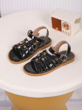 A Pair Of Girls' Sandals New Bow Princess Shoes Elastic Band Design Soft-Soled Casual Girls' Beach Shoes In Summer.