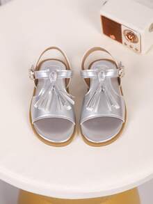 一双女童凉鞋,新款蝴蝶结公主鞋,松紧带设计,软底休闲女童沙滩鞋,适合夏季穿着。 - 銀色 - 查看 3