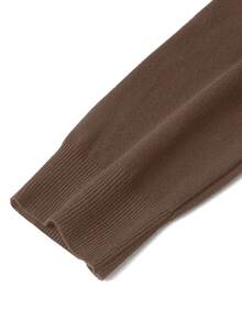 Suéter masculino casual de gola redonda em cor sólida, versátil para outono/inverno. - Castanho - Ver 5