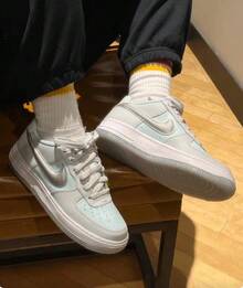 Nike Zapatos deportivos casuales tipo Air Force 1 retro para niños grandes