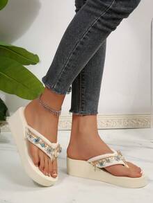 Spring/Summer EVA Vacation Bohemian Platform Wedge Slippers, Beach Holiday Shell Chain Decor Women Sandals - Beige - View 5