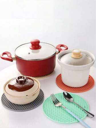 6 Silicone Honeycomb Heat-Resistant Pads - Non-Slip Durable Trivets For Hot Dishes, Cookware, And Barbecue - Multifunctional Kitchen And Dining Accessories, Suitable For All Seasons, RV Essentials, Daily Dinners And Holiday Gatherings - Kitchenware And Tableware Accessories | Colorful Placemats And Tableware Accessories