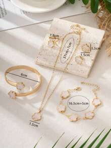 1 Set Of Women Jewelry Includes 1 Necklace With Lucky Five-Leaf Clover Pendant, 1 Bracelet, 1 Pair Of Earrings, 1 Ring, 1 Bangle Valentine's Day Accessories