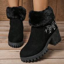 Botas de cano curto femininas com gola de pelúcia, botas quentinhas da moda, botas de cano curto com sola grossa, botas de inverno com salto grosso, zíper lateral e bordado. - Preto - Ver 5