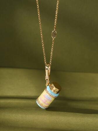 1 pieza Collar con colgante de botella de agua con apertura, con estampado de letra de perla falsa de moda y fresca para mujer, joyería de nicho personalizada para fiestas, accesorios de alta gama, bolsos, colgantes de llavero, regalos de estilo deportivo, regalos de temporada de regreso a casa, regalo chic para novia, regalo de Navidad