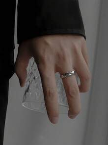 1pc Men's Retro Niche Design Luxury Fashion Personalized High-End Finger Ring