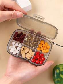 1个旅行药盒，便携式药盒，带硅胶提手，防潮口袋药盒，适用于办公室、旅行、健身房（随机橙色/黄色）