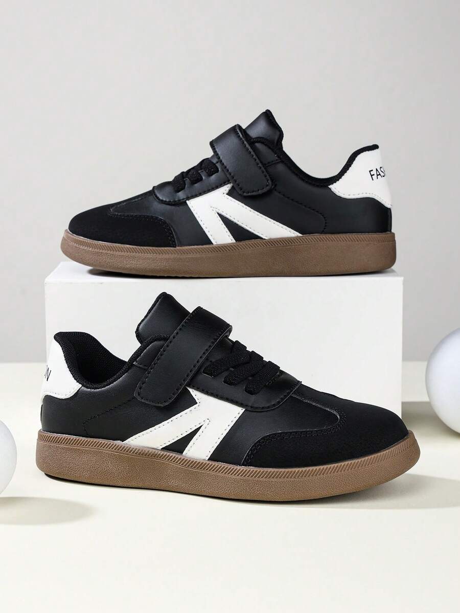 1 Pair Unisex Lightweight Casual Sports Shoes, Soft Sole, With Laces, Easy To Wear And Take Off, Suitable For Spring And Autumn. New Fashion Casual Sports Shoes, Suitable For Boys, Girls, Children, Versatile Shoe Style. Children's Breathable Casual Sports Shoes, Boys And Girls Sports Training Shoes. - Black and White - View 1