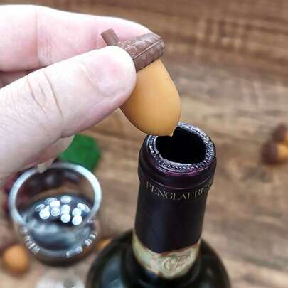 1 Piece New Oak-Shaped Mini Bottle Stopper, Made From Silicone Material, Suitable For Use With Wine And Champagne Bottles In Bars Or Homes, Helping To Maintain An Excellent Taste Even After Partial Consumption Of The Wine.